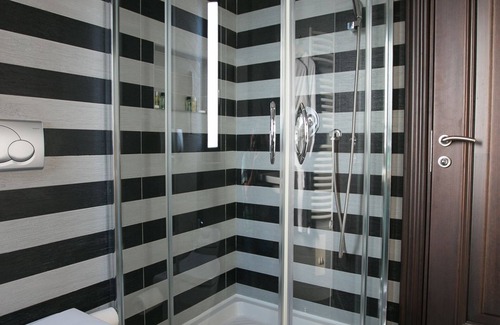 Tirana Hotel | Hotel Victoria