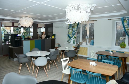 Ezhva Hotel | Hotel Viktoriya