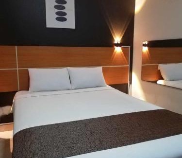 Puente Piedra Hotel | Hotel Villa Capricce