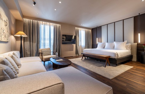 Cortes Hotel | Hotel Villa Real, a member of Preferred Hotels & Resorts