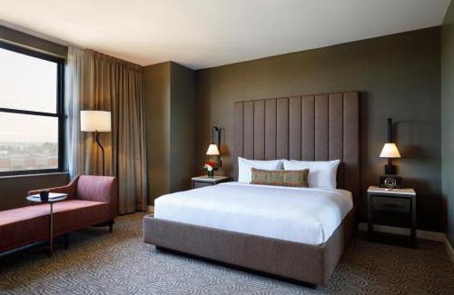 Historic Downtown Grapevine Hotel | Hotel Vin, Autograph Collection