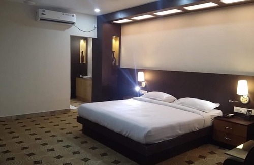 Kottakkal Hotel | Hotel Virad