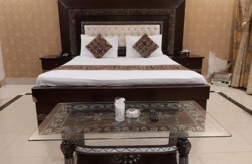 Johar Town House | Hotel Visit Inn One