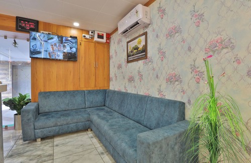 Vastrapur Hotel | Hotel Viva Inn