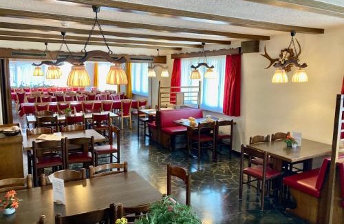 Buerglen Hotel | Hotel Waldhof