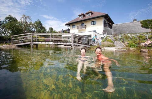 Neustift im Muehlkreis House | Hotel Weiss S