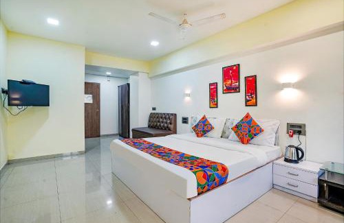 Kharghar Hotel | Hotel White House - Nr MIDC Khargar