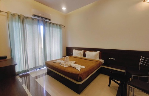 Ratanpur Hotel | Hotel White Lotus