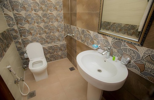 Gulberg Hotel | Hotel White Season Gulberg