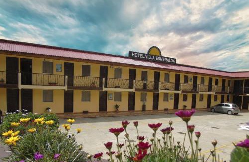 Quetzaltenango Hotel | Hotel y Restaurante Villa Esmeralda
