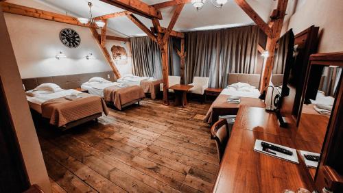Krapkowice Hotel | Hotel Zamkowy Młyn