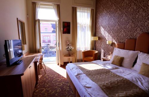 Domazlice Hotel | Hotel Zlatá Včela