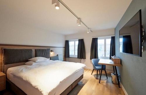 Buelach Hotel | Hotel zum goldenen Kopf