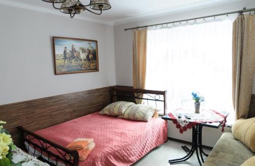 Radzyn Podlaski House | Hotelik Niedżwiadek