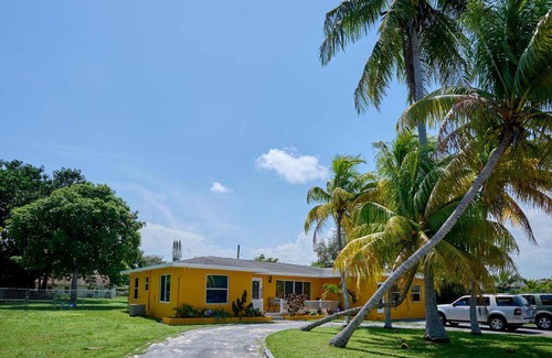 North Central Hollywood House | House ∙ 1 bedroom ∙ 2 guests