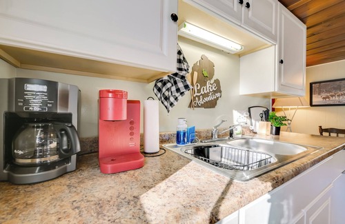 Houghton Lake Cottage | Houghton Lake Cottage - Central Location!