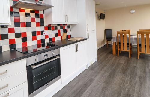 Heddon-on-the-Wall Cottage | HOUGHTON NORTH FARM COTTAGE, family friendly in Heddon-On-The-Wall
