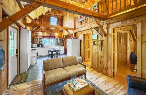 Rumney House | Hounds Nest