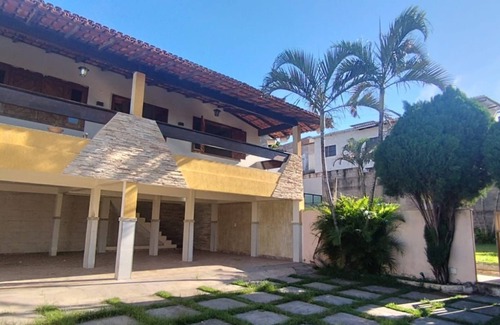 Ponta da Fruta House | House with accommodation for up to 15 people. Swimming pool, barbecue area, event space