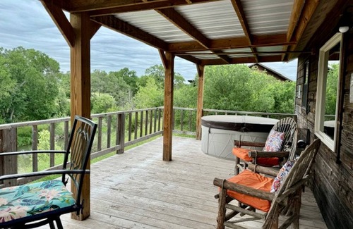 Fredericksburg House | House ∙ 1 bedroom ∙ 2 guests