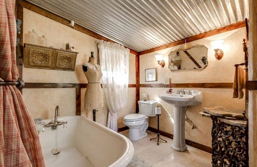 Bandera House | House ∙ 1 bedroom ∙ 2 guests