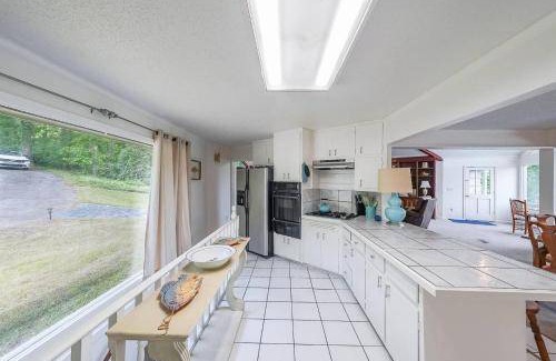 Jonesboro House | House ∙ 1 bedroom ∙ 12 guests