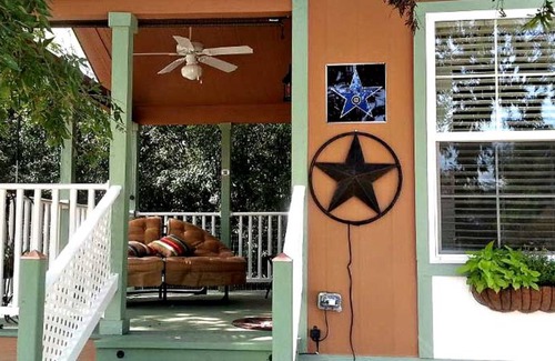 Denton House | House ∙ 1 bedroom ∙ 2 guests