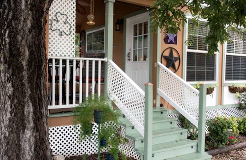Denton House | House ∙ 1 bedroom ∙ 2 guests