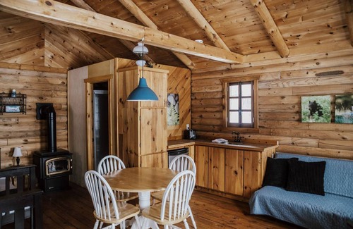 Ottawa Division House | House ∙ 1 bedroom ∙ 3 guests