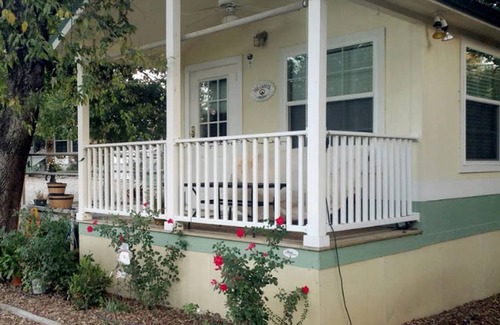 Denton House | House ∙ 1 bedroom ∙ 3 guests