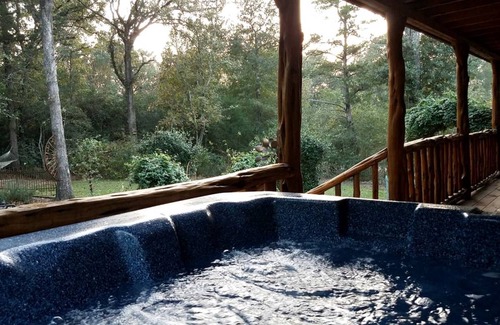 Brenham House | House ∙ 1 bedroom ∙ 4 guests