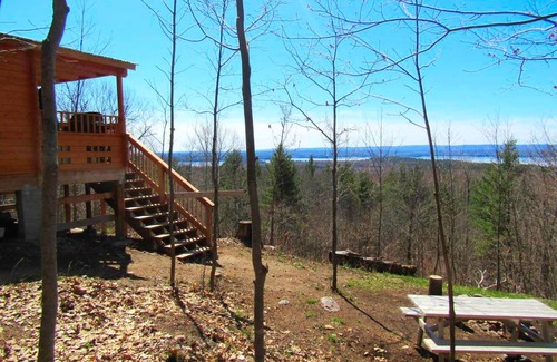 Golden Lake House | House ∙ 1 bedroom ∙ 4 guests