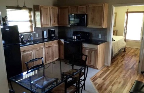 Spring Branch House | House ∙ 1 bedroom ∙ 4 guests