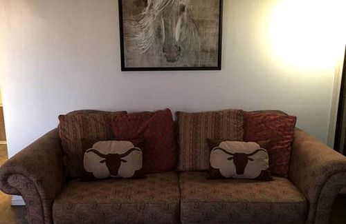 Sutherland Springs House | House ∙ 1 bedroom ∙ 2 guests