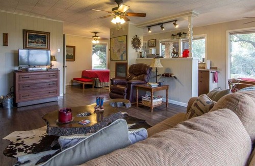 Georgetown House | House ∙ 1 bedroom ∙ 2 guests