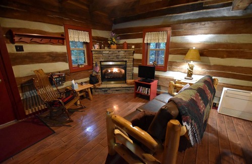 Laurelville House | House ∙ 1 bedroom ∙ 4 guests
