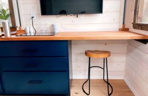 Triadelphia House | House ∙ 1 bedroom ∙ 2 guests