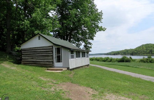 Greater Madawaska House | House ∙ 1 bedroom ∙ 8 guests