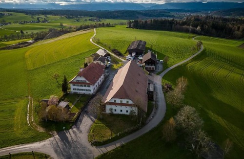 Pfaffnau House | House ∙ 10 bedrooms ∙ 25 guests