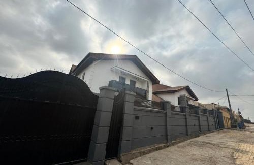 Ibadan Apartment | House 14 Apartment