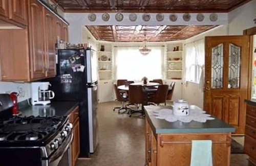 Baldwin City House | HOUSE - 1st & 2nd Floor 5 bedrooms, 2 BATHROOMS 4,000 sq ftnNO use of 3rd floor