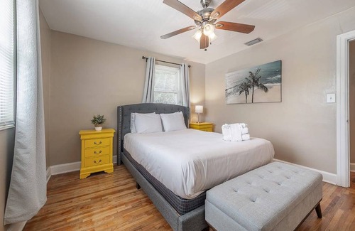 SoHo House | House ∙ 2 bedrooms ∙ 6 guests