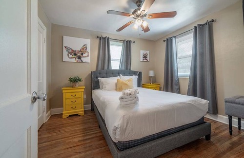 SoHo House | House ∙ 2 bedrooms ∙ 6 guests