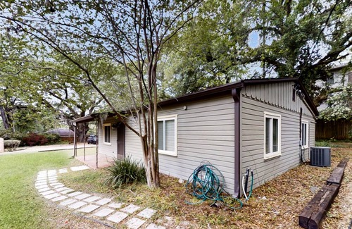 Tallahassee House | House ∙ 2 bedrooms ∙ 4 guests