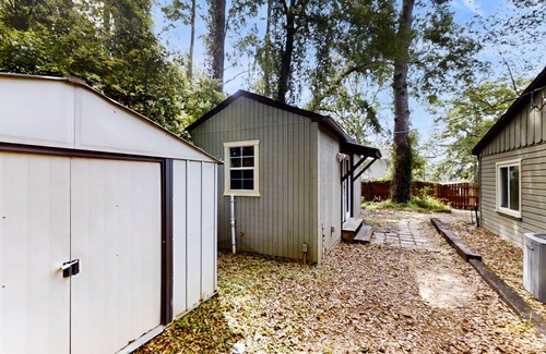 Tallahassee House | House ∙ 2 bedrooms ∙ 4 guests