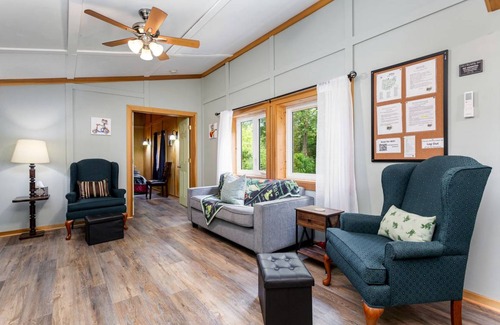 Logan House | House ∙ 2 bedrooms ∙ 4 guests
