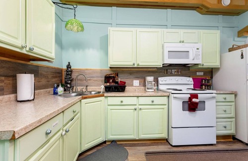 Logan House | House ∙ 2 bedrooms ∙ 4 guests