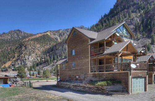 Ouray House | House ∙ 2 bedrooms ∙ 4 guests
