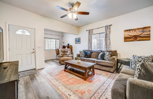 Downtown San Antonio House | House ∙ 2 bedrooms ∙ 6 guests