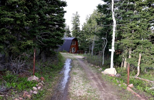 Tollgate Canyon House | House ∙ 2 bedrooms ∙ 6 guests